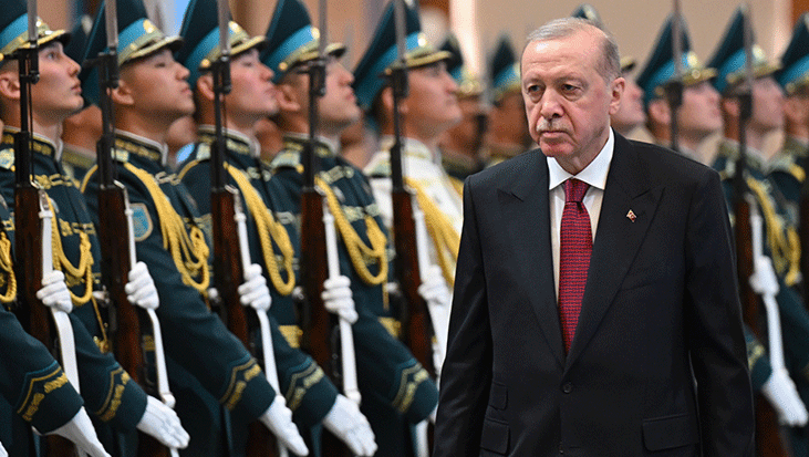 Cumhurbaşkanı Erdoğan, Kazakistan’da resmi törenle karşılandı