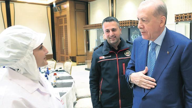 Cumhurbaşkanı Erdoğan’dan 1 Mayıs mesajı: İşçi kardeşlerimizi tebrik ediyorum