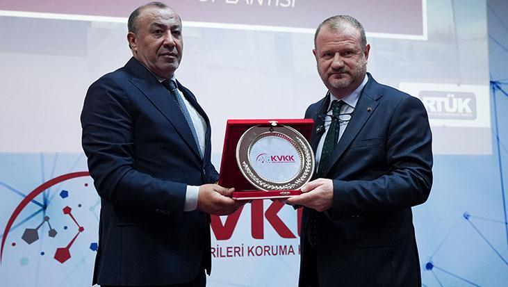 Ekranlarda mahremiyet dönemi! KVKK ve RTÜK el ele verdi: İfşanın bedeli ağır olacak