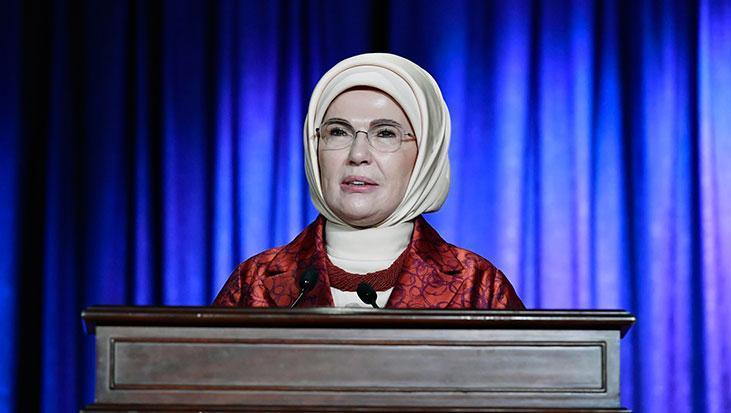Emine Erdoğan'dan İstanbul'un fethinin 573. yıl dönümü mesajı