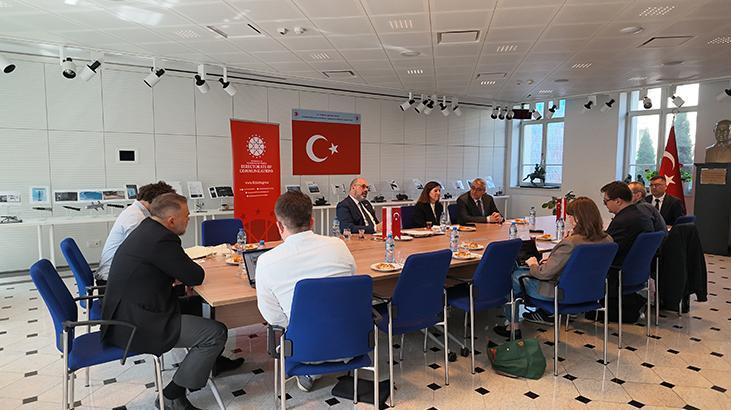 İletişim Başkanlığı duyurdu: Varşova'da 'NATO’nun Geleceği' paneli düzenlendi
