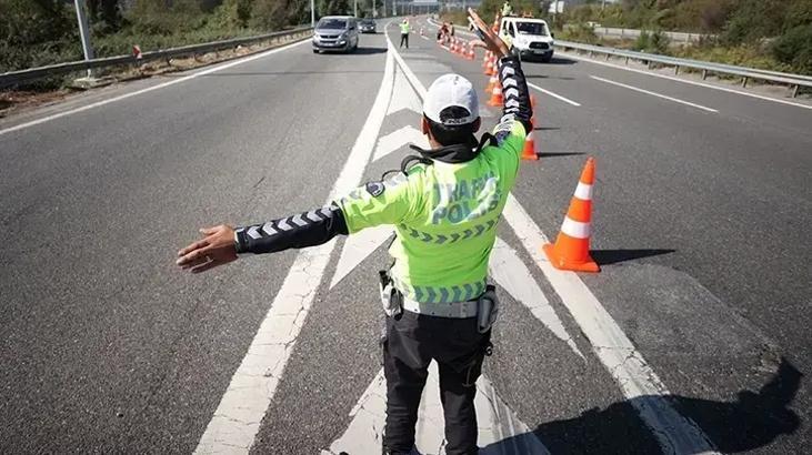 İstanbul emniyeti duyurdu! Bakırköy'de bazı yollar yarın trafiğe kapatılıyor