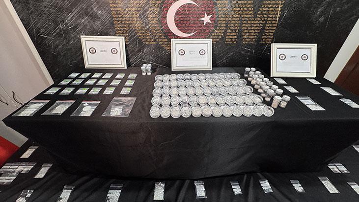İstanbul merkezli sahte pırlanta şebekesine darbe! Dev operasyonda ele geçirilenler dudak uçuklattı