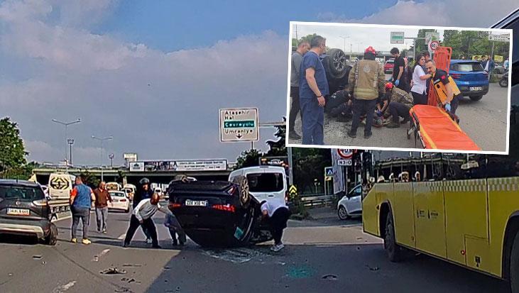 Kadıköy'de sürücüsü rahatsızlanan otomobil takla attı! Feci kaza kamerada