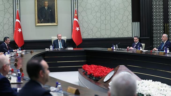 Son dakika: Cumhurbaşkanı Erdoğan'ın başkanlığındaki Kabine Toplantısı sona erdi