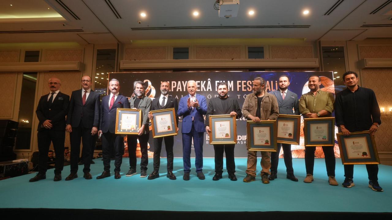 Ümraniye’den Türkiye’de bir ilk! Yapay Zeka film festivalinde ödüller dağıtıldı
