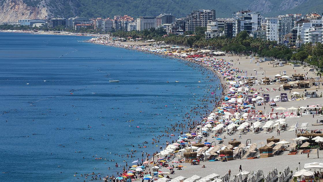 Gideceğiniz plajı artık kontrol edebileceksiniz! Tüm analizler vatandaşın erişimine açıldı: 5 yıl zayıf çıkan plaj kapatılacak