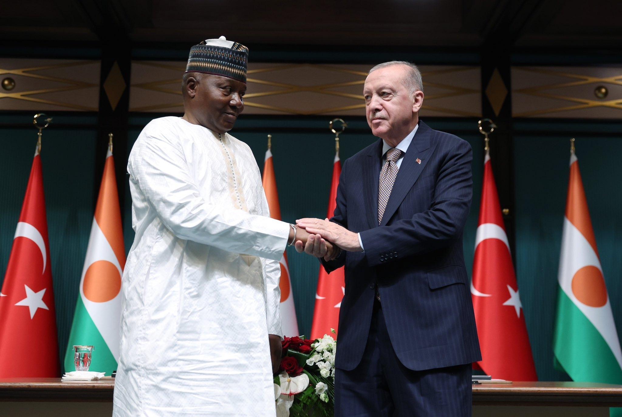 Son dakika… Cumhurbaşkanı Erdoğan: Afrika ülkeleriyle ilişkilerimizi kazan-kazan ilkeleri temelinde geliştiriyoruz