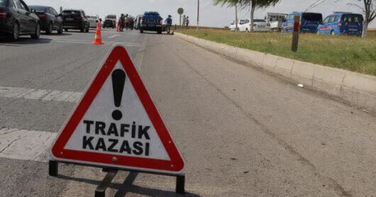Afyonkarahisar’da iki otomobil çarpıştı: 1 ölü, 6 yaralı