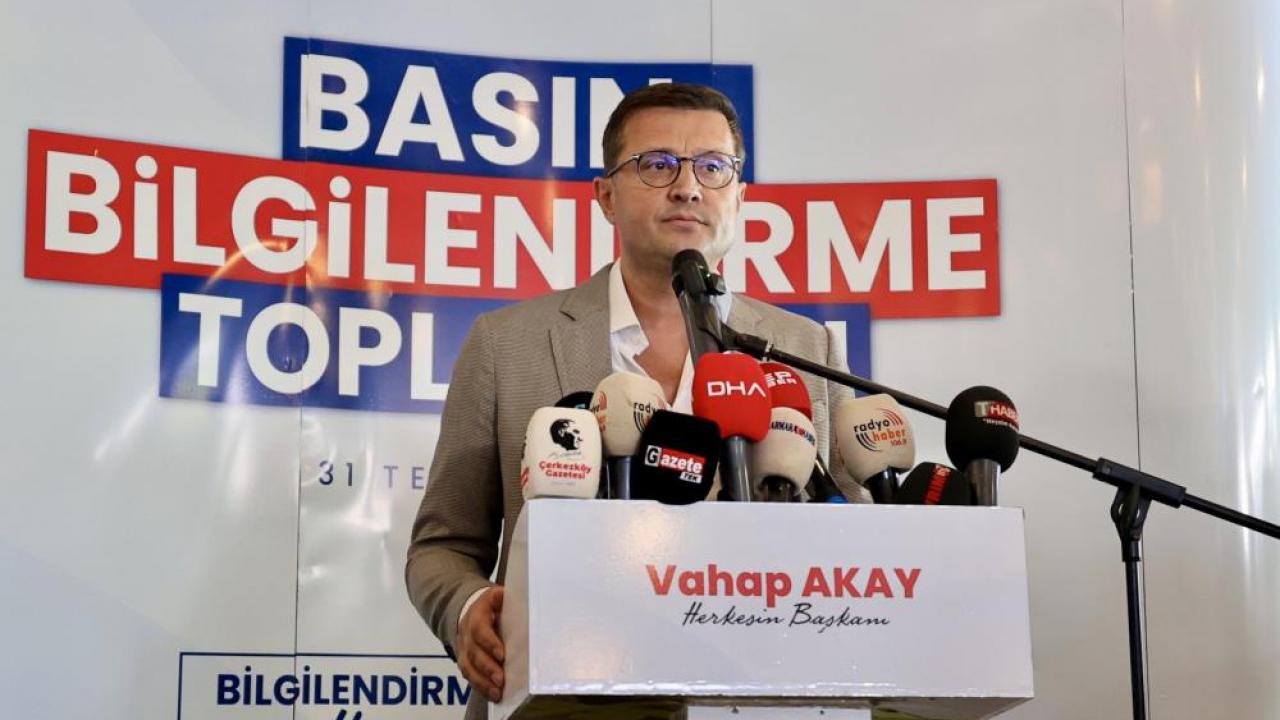 Belediye Başkanı Akay, CHP’den istifa etti