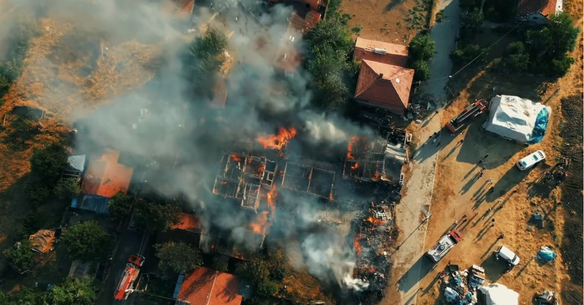 Çankırı Ilgaz’da yangında 2 ev, 2 ahır ve samanlık yandı