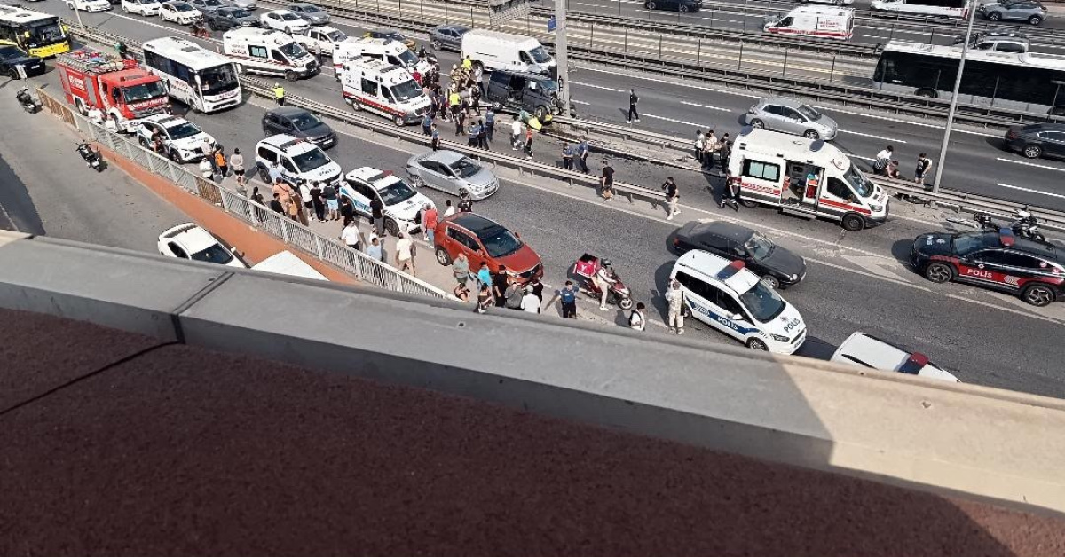 Küçükçekmece’deki kazada 5’i ağır 13 çocuk yaralandı