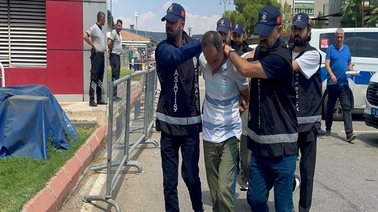 Milletvekilini bıçaklayan Keleş partisinden ihraç edildi