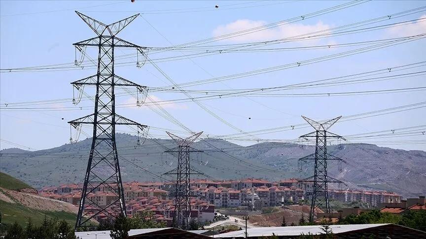 Türkiye’nin elektrik kurulu gücü 126 bin megavatı geçti