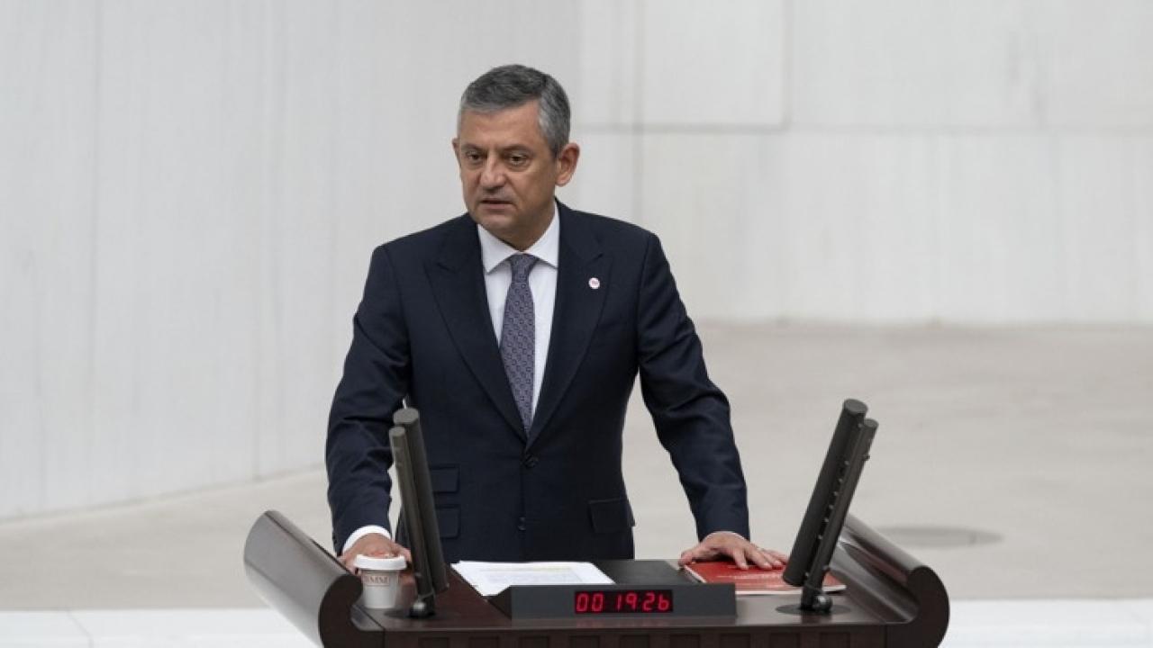 Yeni Parti’de büyük bölünme: Özgür Özel kendi kurduğu partide azınlığa düştü