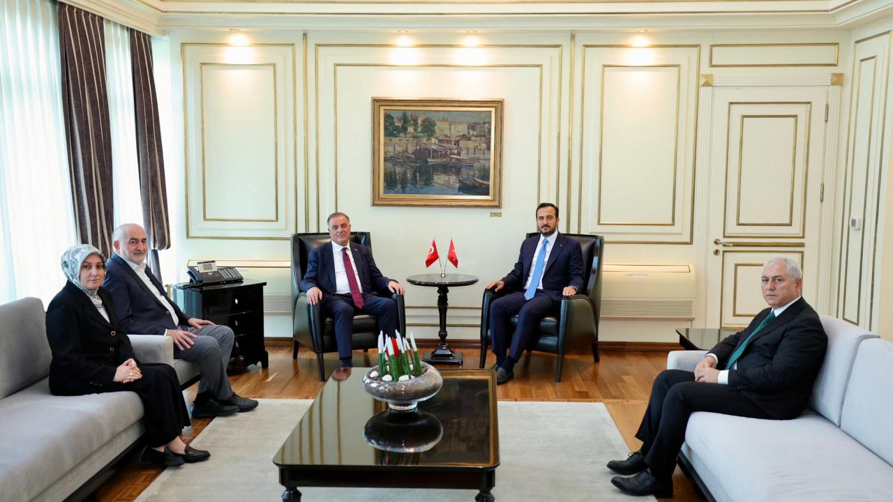 Abdullah Özdemir’den İBB Başkanvekili Nuri Aslan’a taziye ziyareti