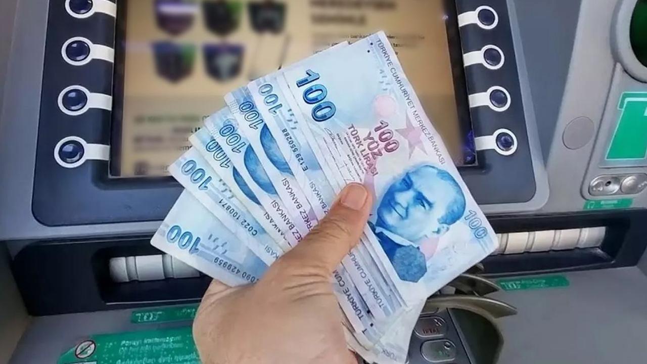 ATM’ye gittiğinizde hemen bakın! Hatayı yapanlar maddi kayba uğruyor