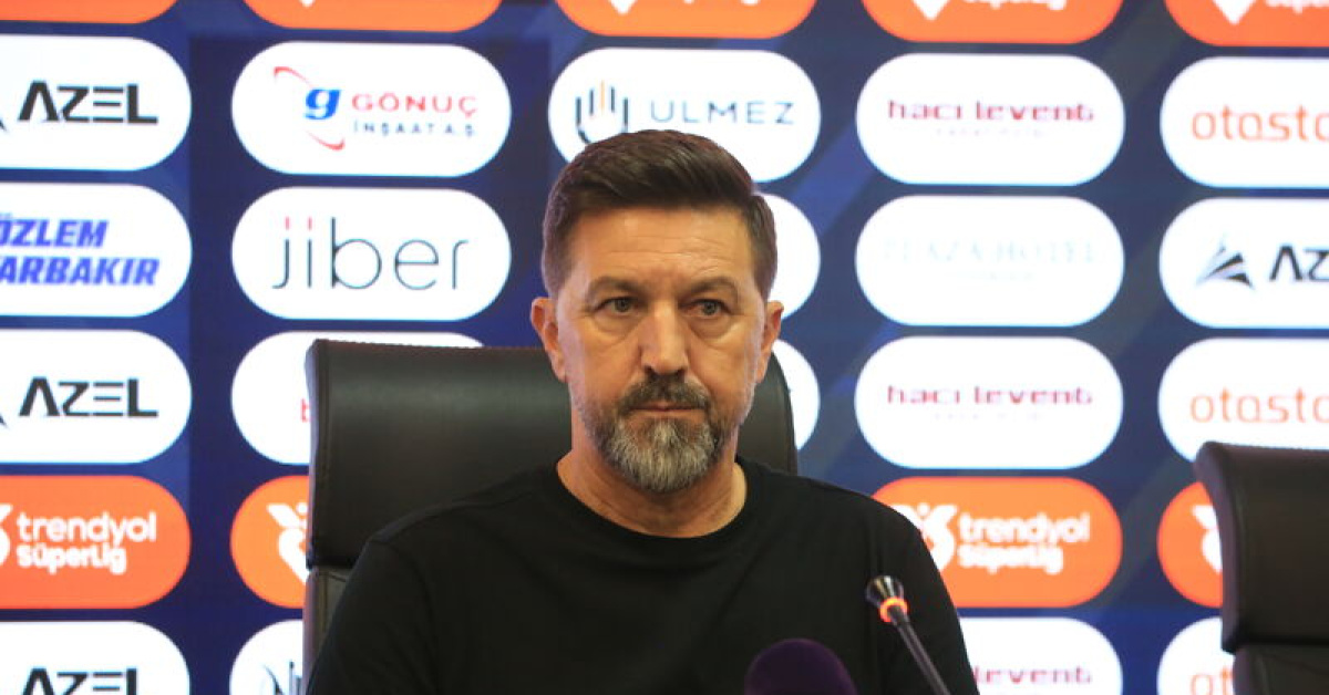 Besnik Hasi: Ayaklarımızın yere basması gerekiyor