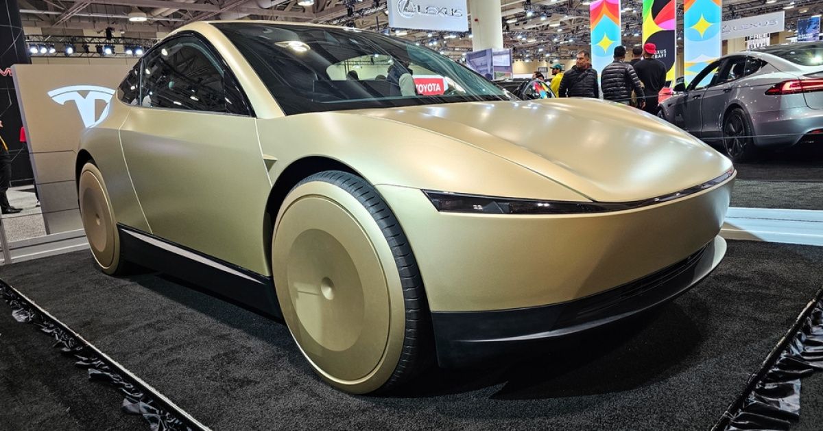 Tesla’nın robotaksisi yola çıktı, ABD harekete geçti