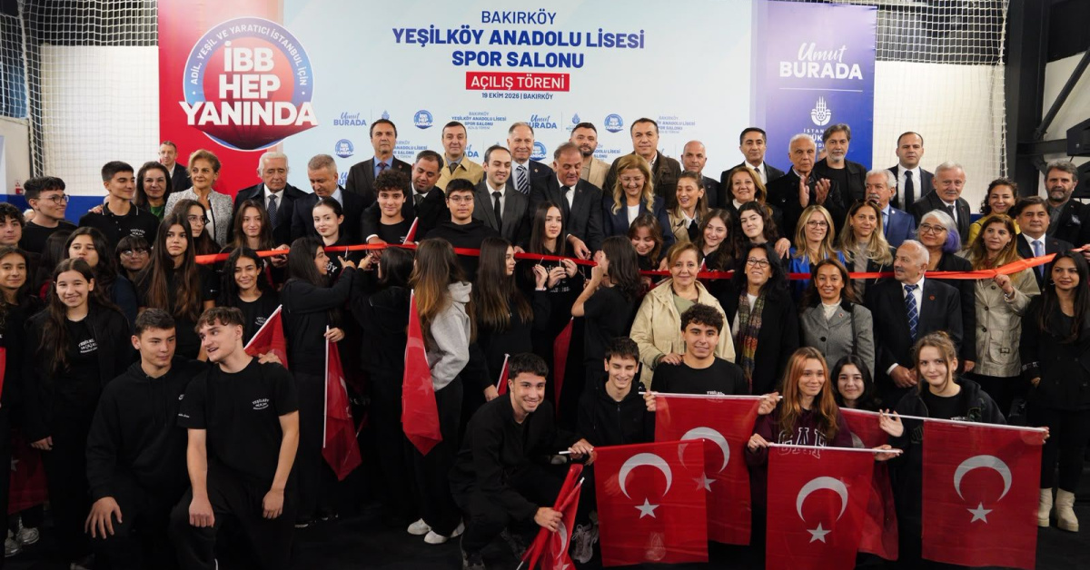 Bakırköy’deki Yeşilköy Anadolu Lisesi’nde yeni spor salonu törenle hizmete açıldı