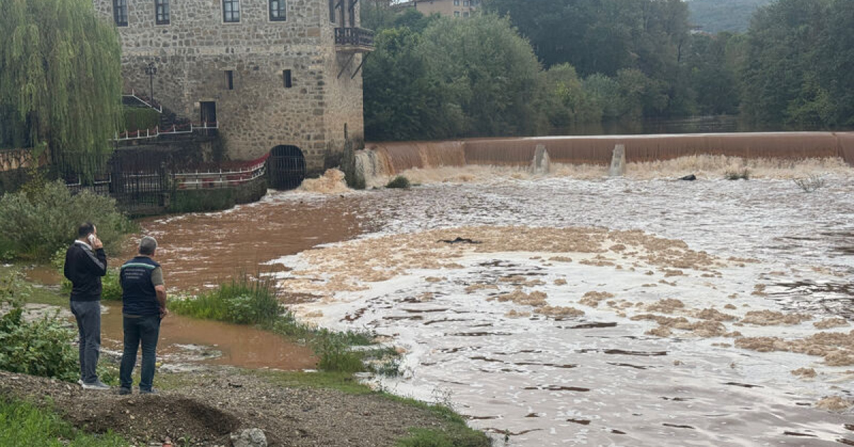 Bartın Irmağı’nda suyun köpürmesine ilişkin inceleme başlatıldı