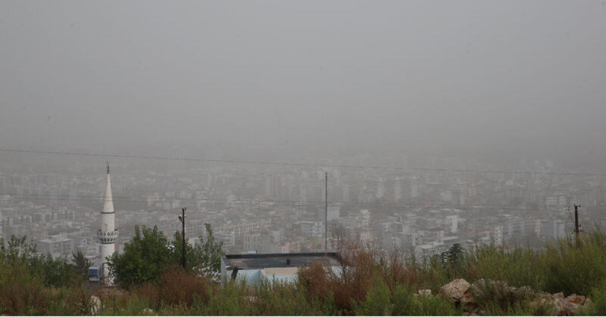 Hatay’da toz taşınımı! Görüş mesafesi düştü