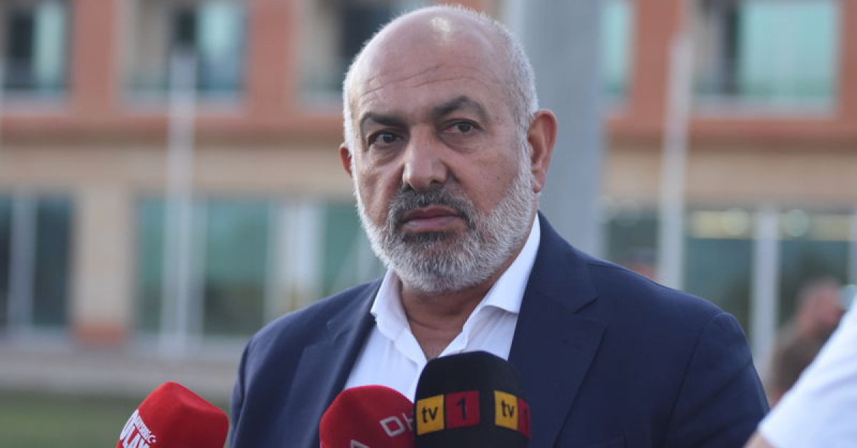 Kayserispor Başkanı Ali Çamlı’dan sert sözler: Sokak köpeği ondan daha değerli!